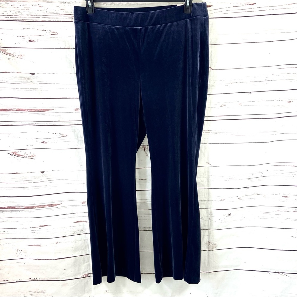 Lane Bryant Pants Women’s 20 Purple Velvet flare mid rise Elastic Waistband.